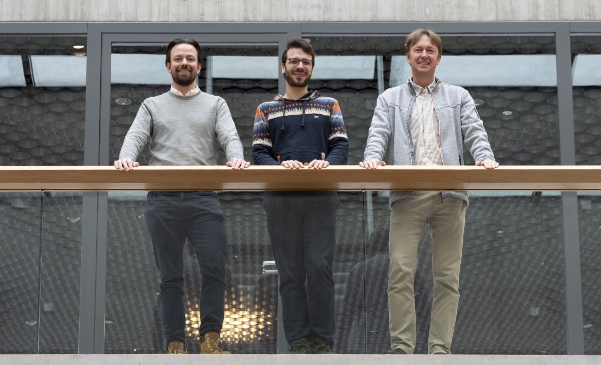 BTRY-Gründer Moritz Futscher, Abdessalem Aribia und Yaroslav Romanyuk (von links nach rechts). Bild: Empa