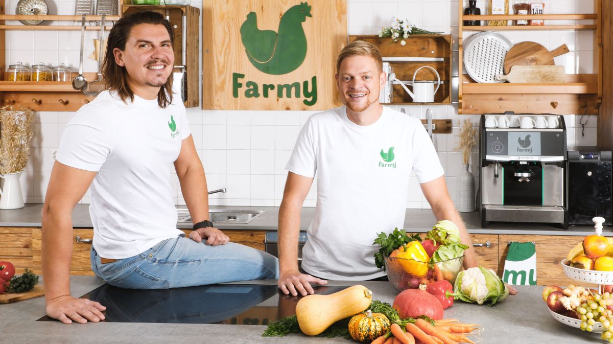 Roman Hartmann (links) und Tobias Schubert in der Farmy-Küche