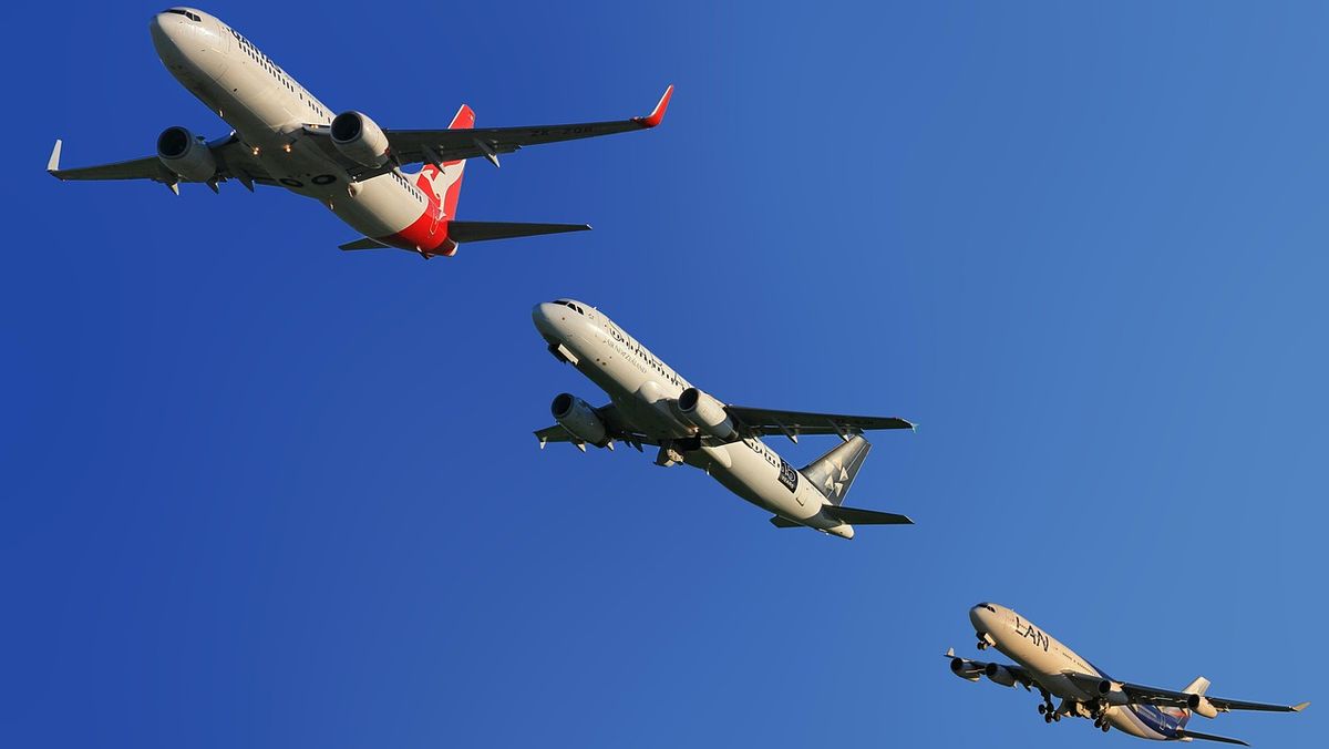 3 planes in a row