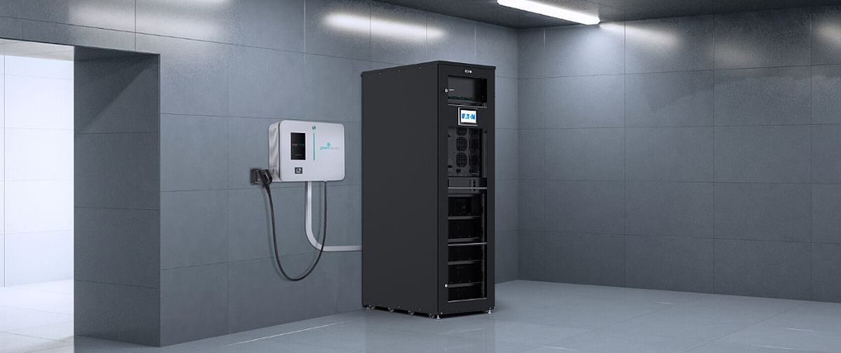 Combined intelligent EV charding and energy storage solution